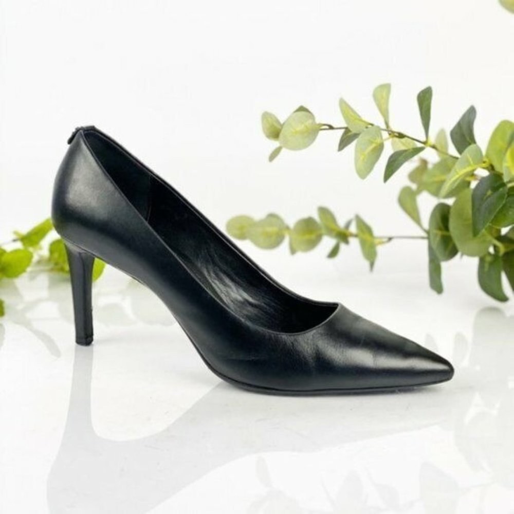 Michael Kors Women Dorothy Pump Size 9.5 Pointed Black Leather Dress Shoe Comfy
